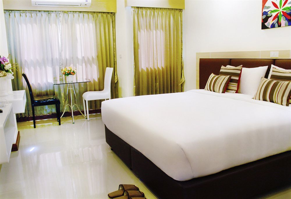Oyo 234 Tara Grande Hotel & Spa Bangkok Exteriér fotografie