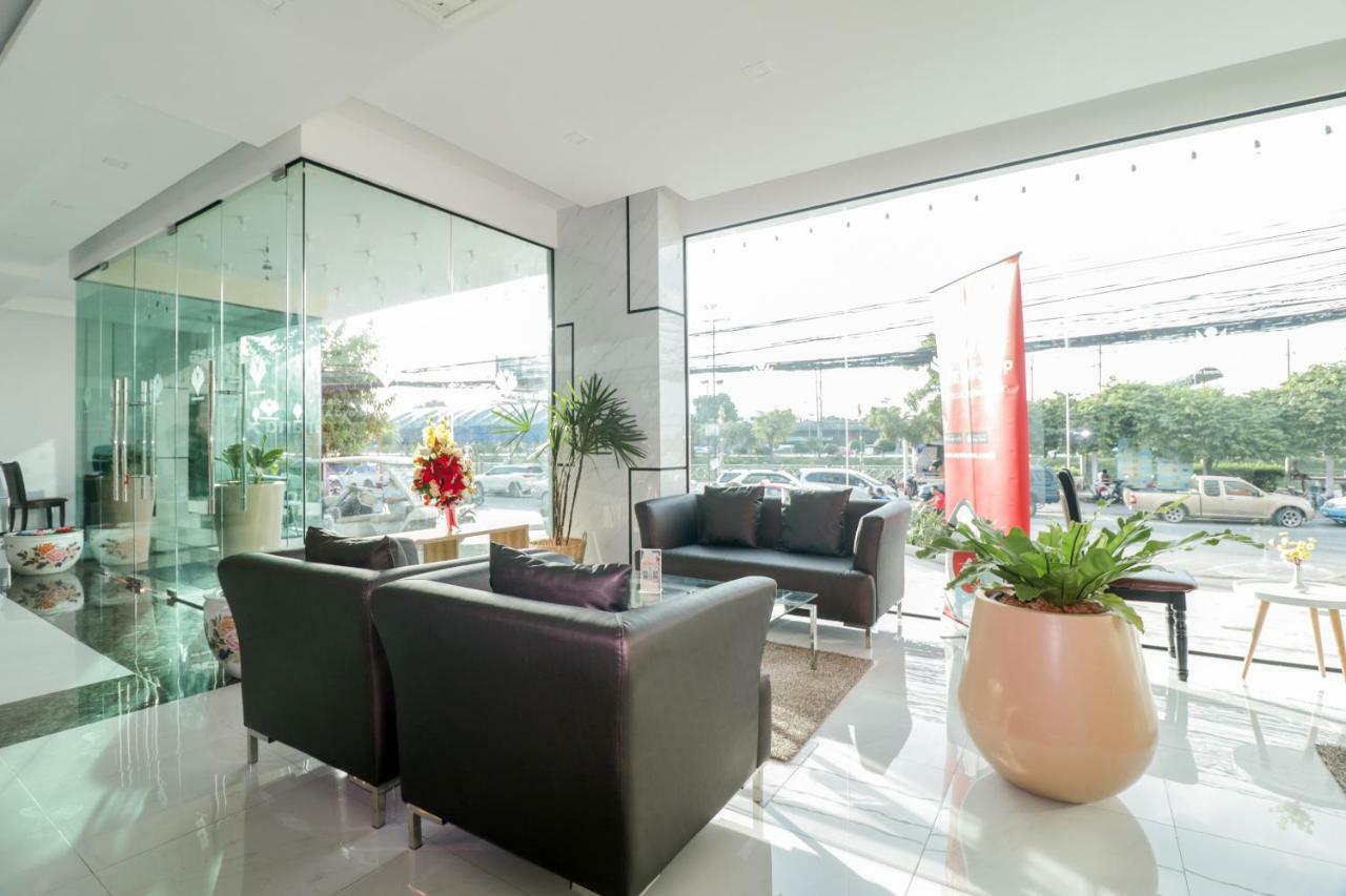 Oyo 234 Tara Grande Hotel & Spa Bangkok Exteriér fotografie