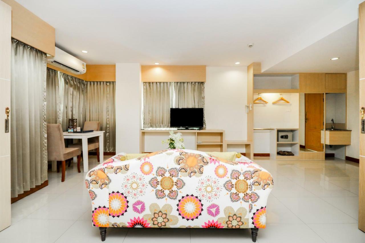 Oyo 234 Tara Grande Hotel & Spa Bangkok Exteriér fotografie